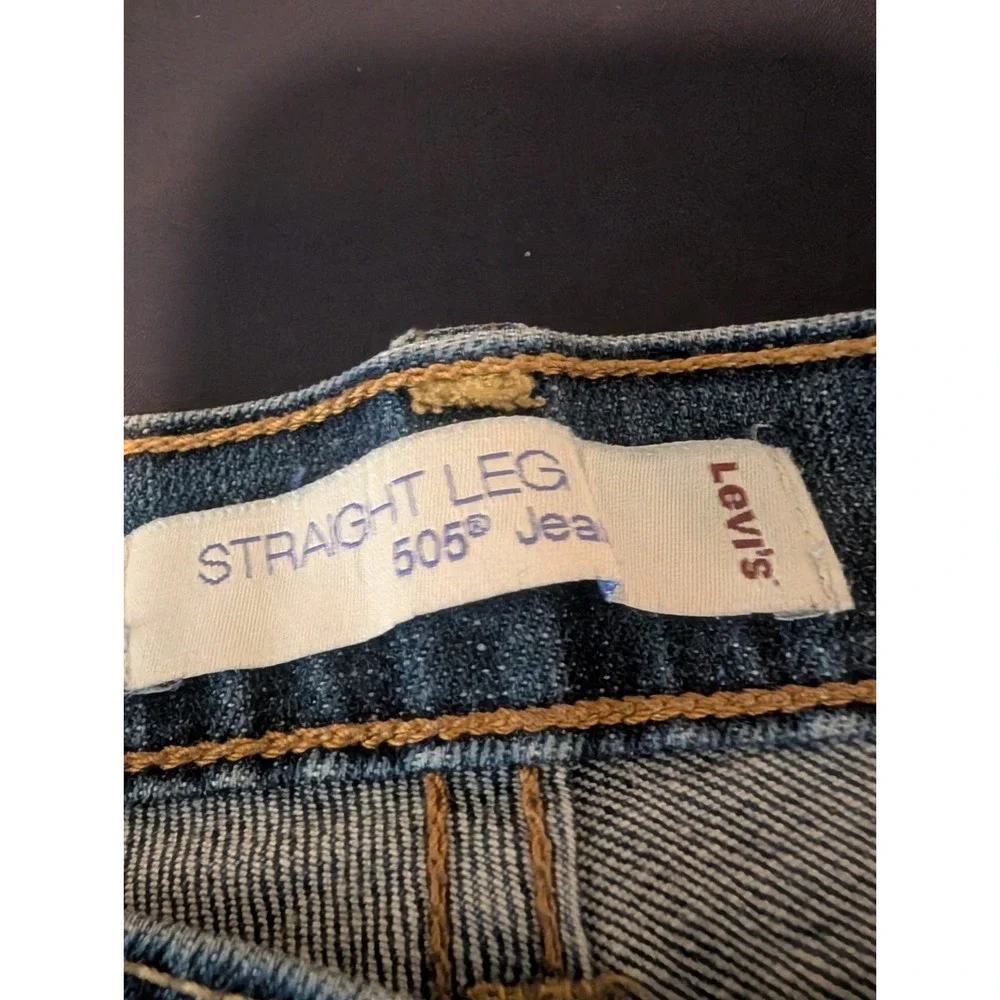 Levi's 505 Straight Fit Mens Size 32x28 Med Wash Blue Denim Jeans Cotton Blend